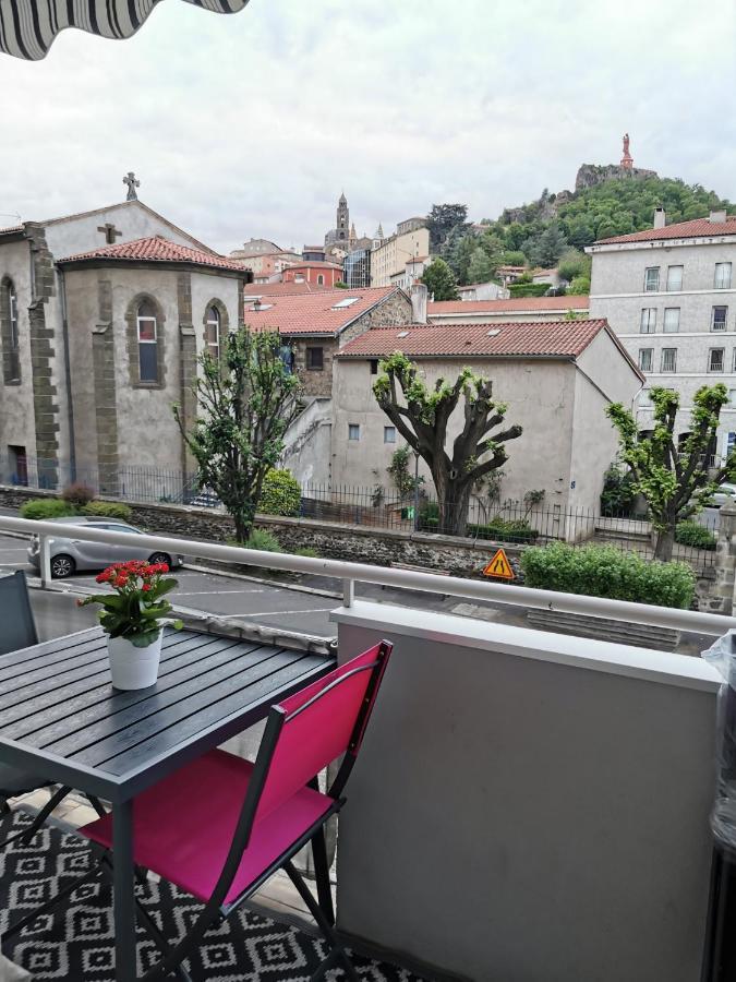 Velay Cocon Appartement 4 Chambres Avec Vue Sur Les Monuments Le Puy-en-Velay Eksteriør billede